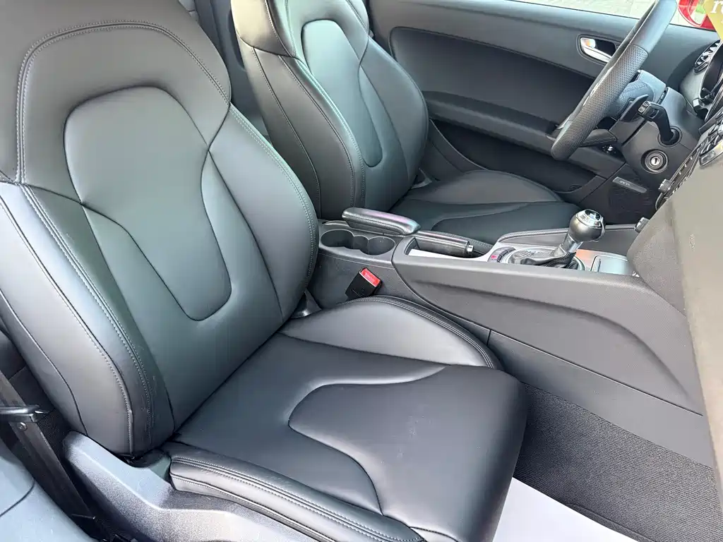 Audi TT — миниатюра 12