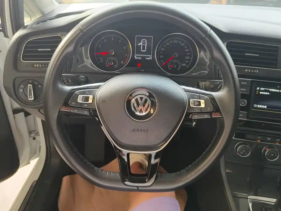 Volkswagen Golf — миниатюра 15