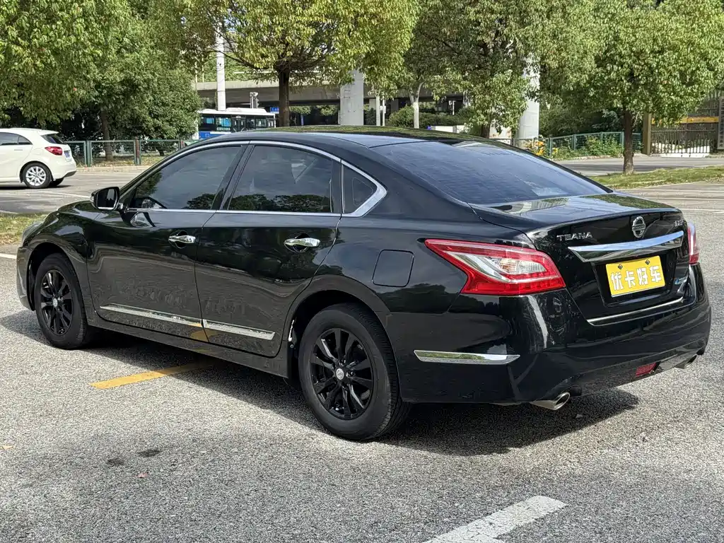 Nissan Teana — миниатюра 7