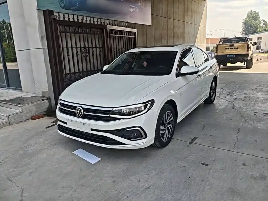 Volkswagen Bora 2023 200TSI DSG