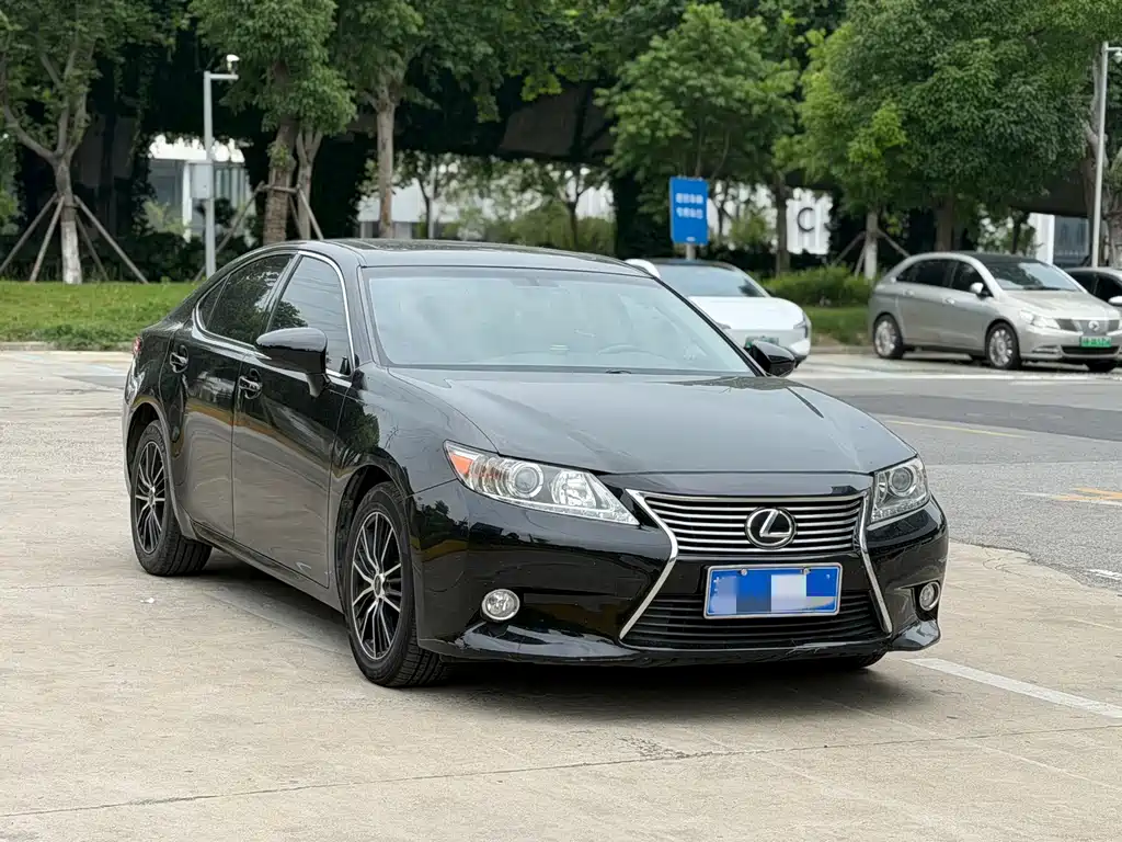 Lexus ES — миниатюра 3