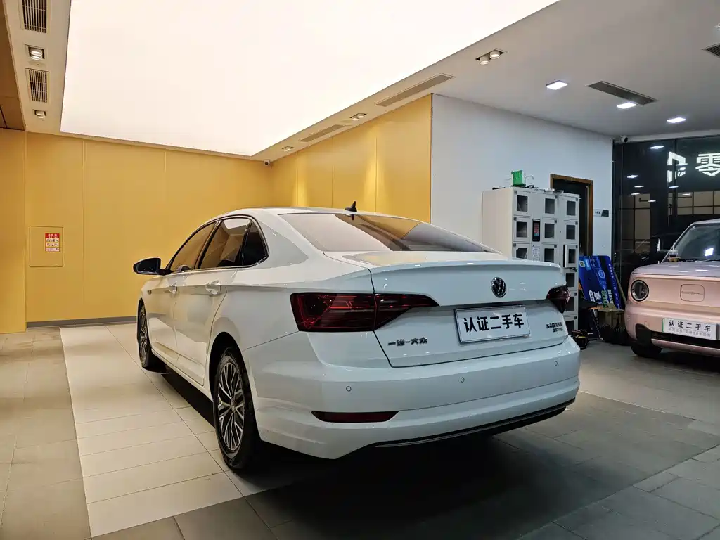 Volkswagen Sagitar — миниатюра 25