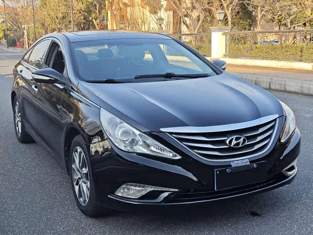 Hyundai Sonata — миниатюра 3