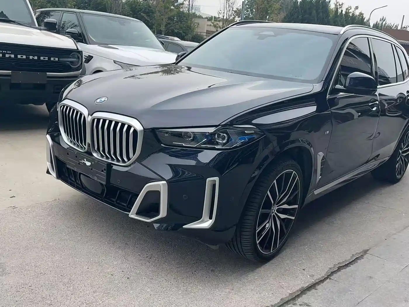 宝马X5 2023款 xDrive 40Li M运动套装 2024