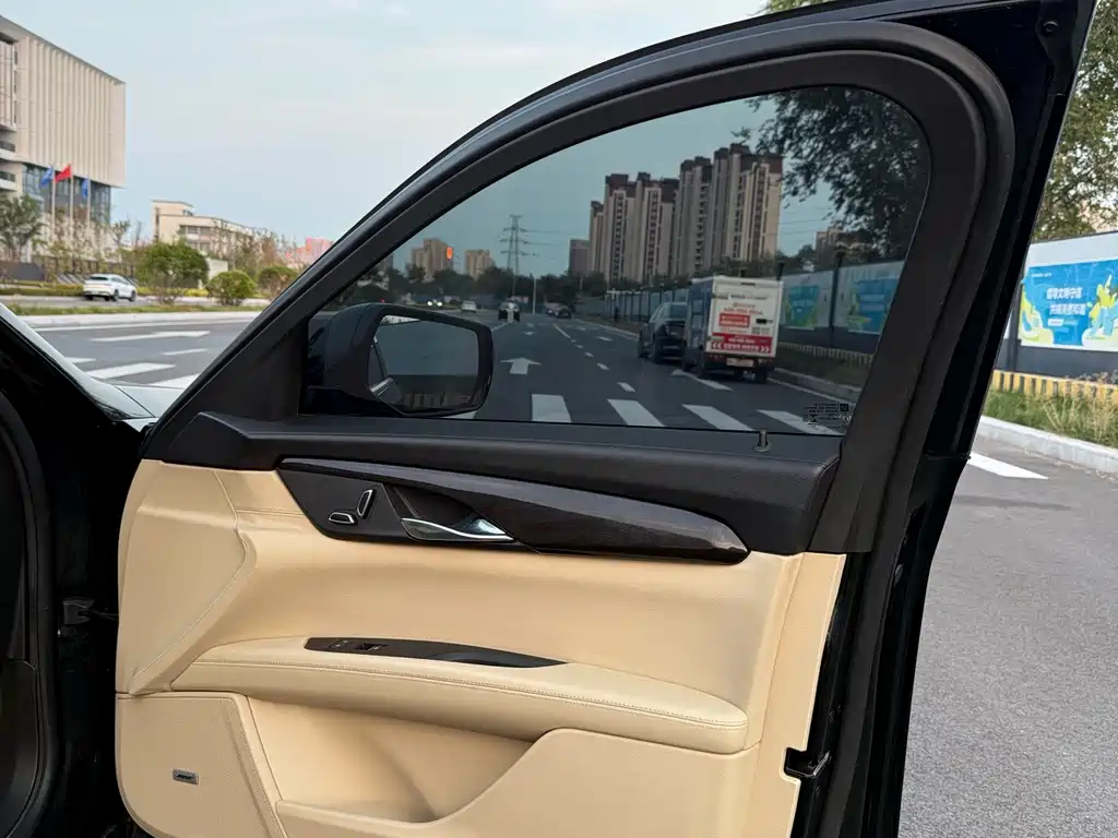 Cadillac CT6 — миниатюра 14