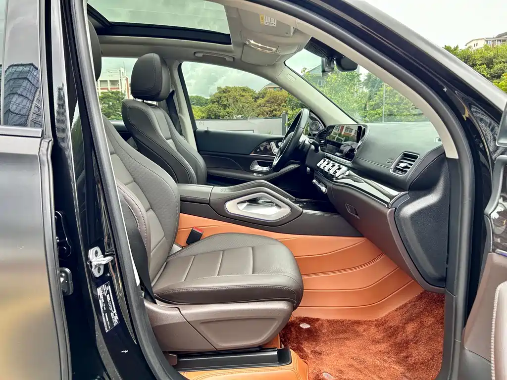 Mercedes-Benz GLE (Import) — миниатюра 12