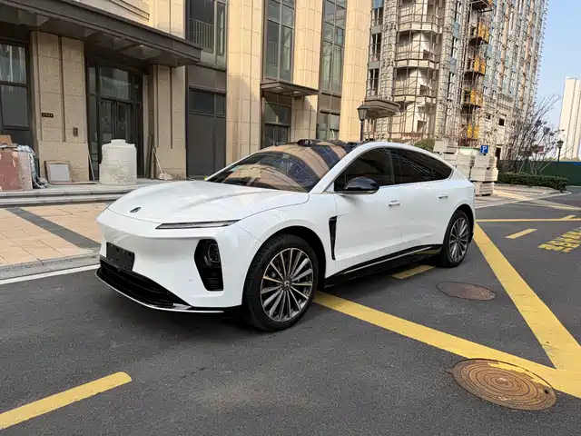 NIO NIO ET9 2025