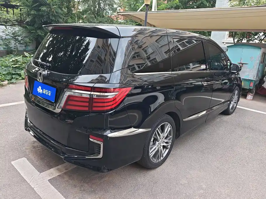 Honda Elysion 2019 2.0L Luxury