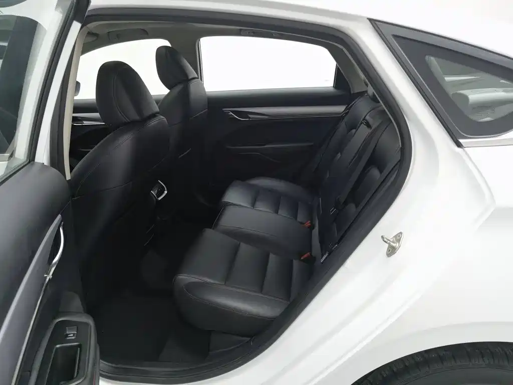 Geely Binrui — миниатюра 15