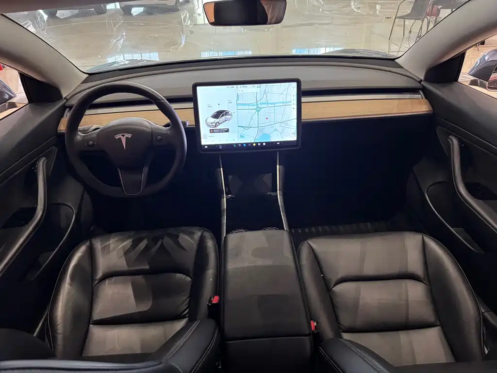 Tesla Model 3 — фотографии объявления, Фото 10