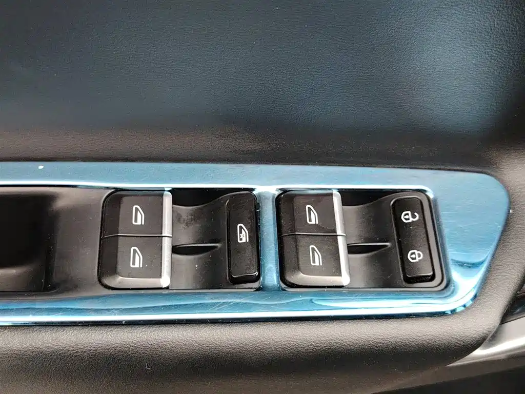 GEELY AUTOMOBILE BOYUE