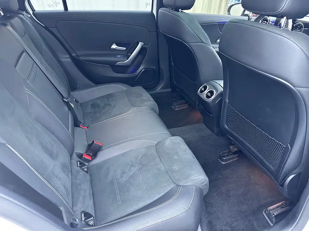 Mercedes-Benz A-Class — миниатюра 12