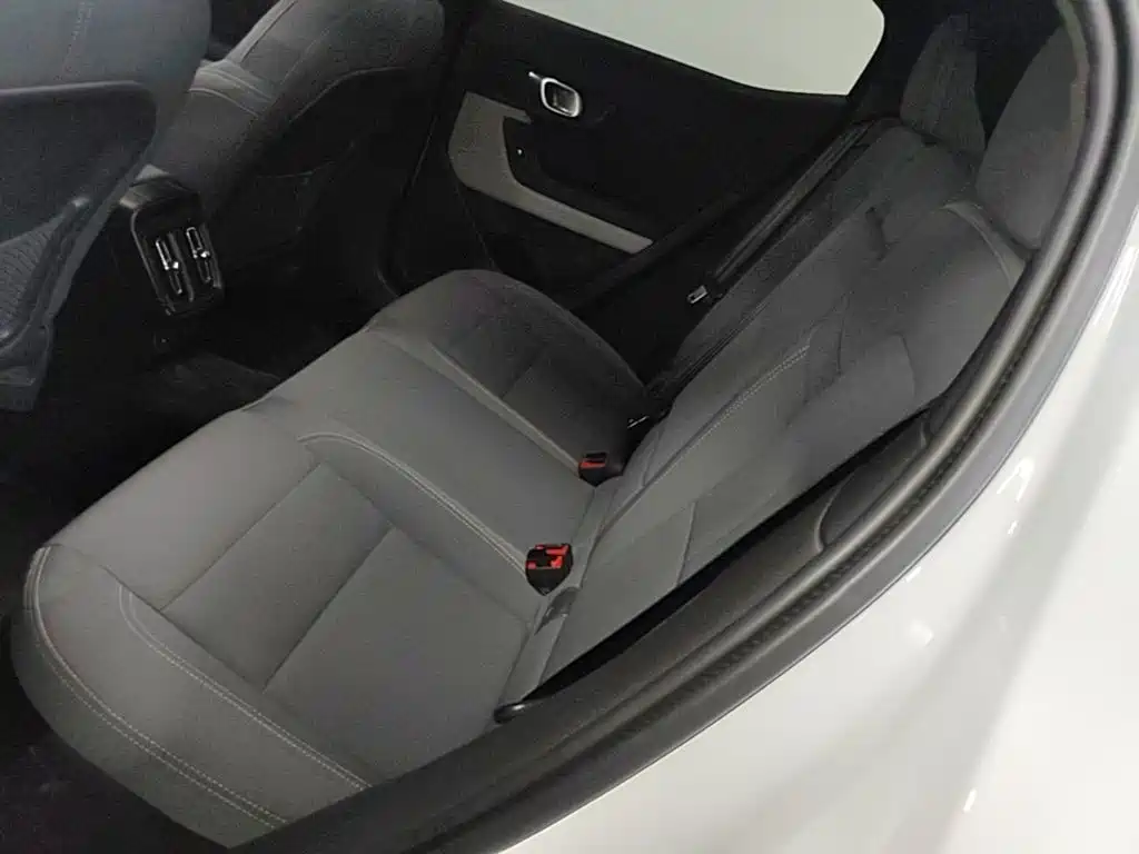 Polestar Polestar 2 — миниатюра 17