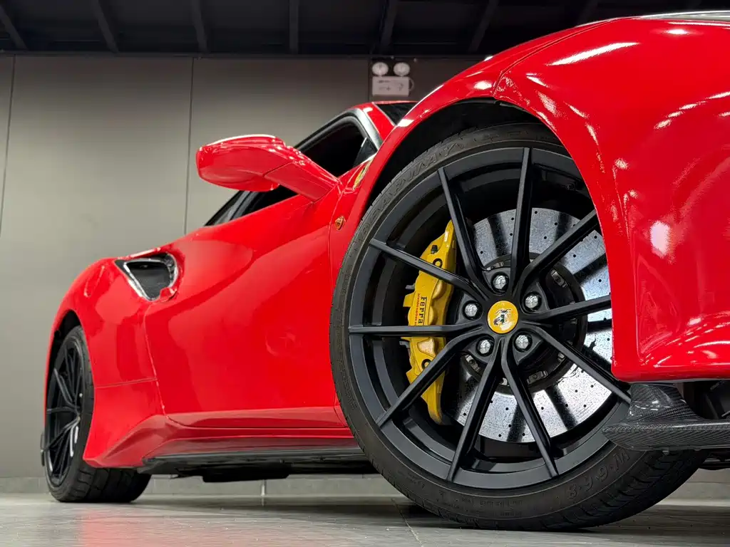Ferrari 488 — миниатюра 9