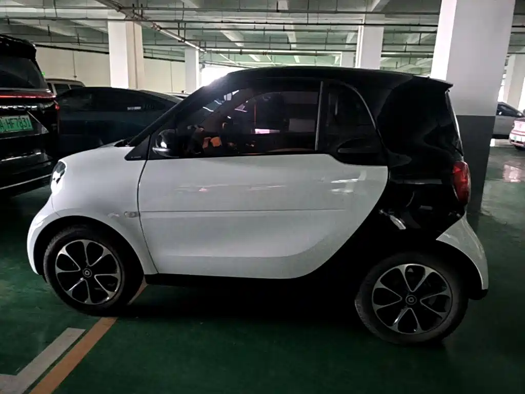 smart Smart Fortwo — миниатюра 4