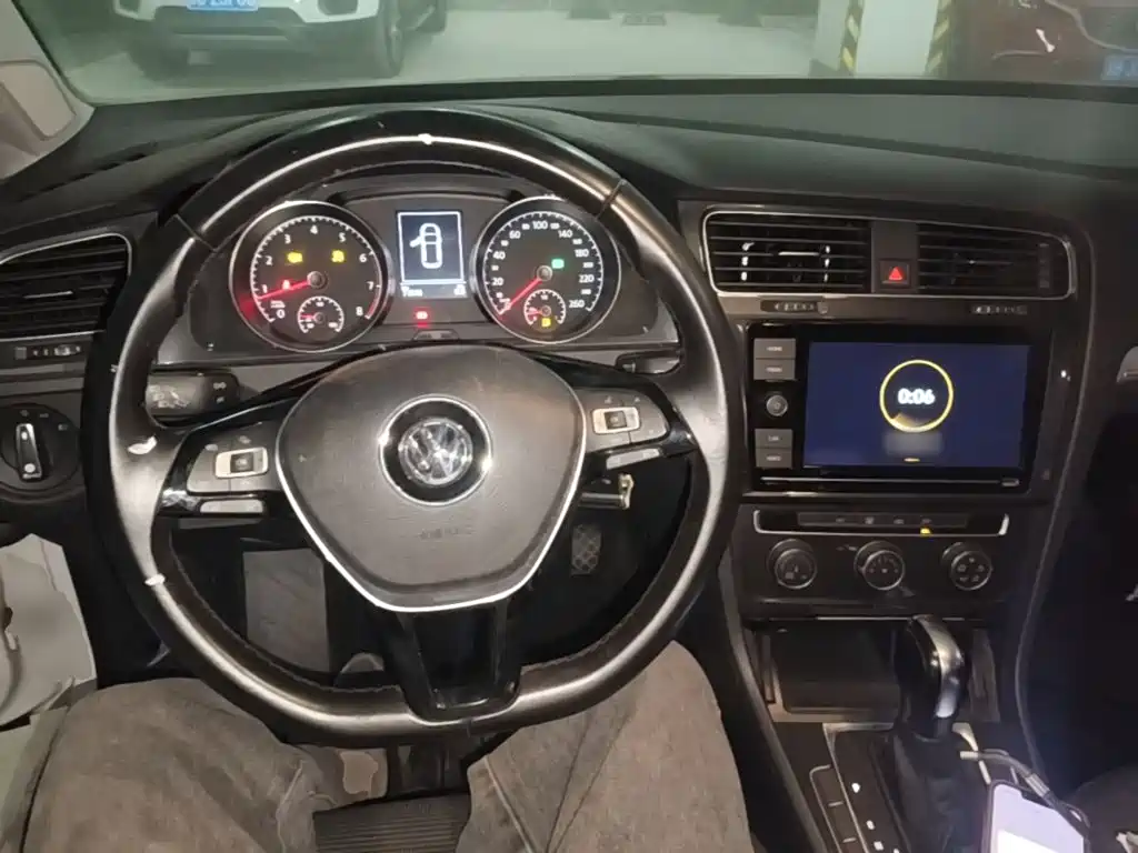 Volkswagen Golf — миниатюра 11