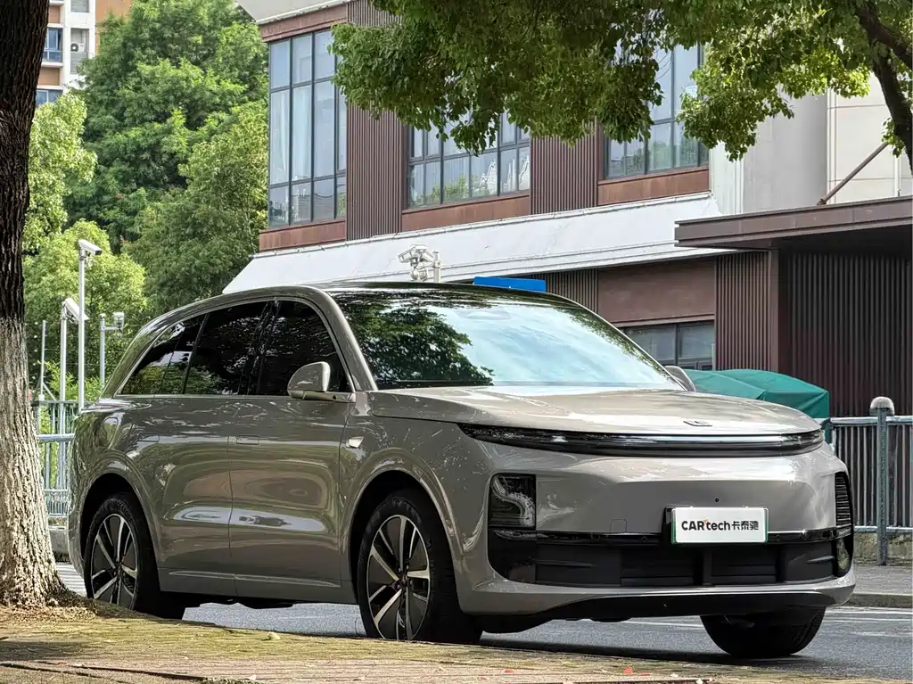 Li Auto L6 2024 Pro