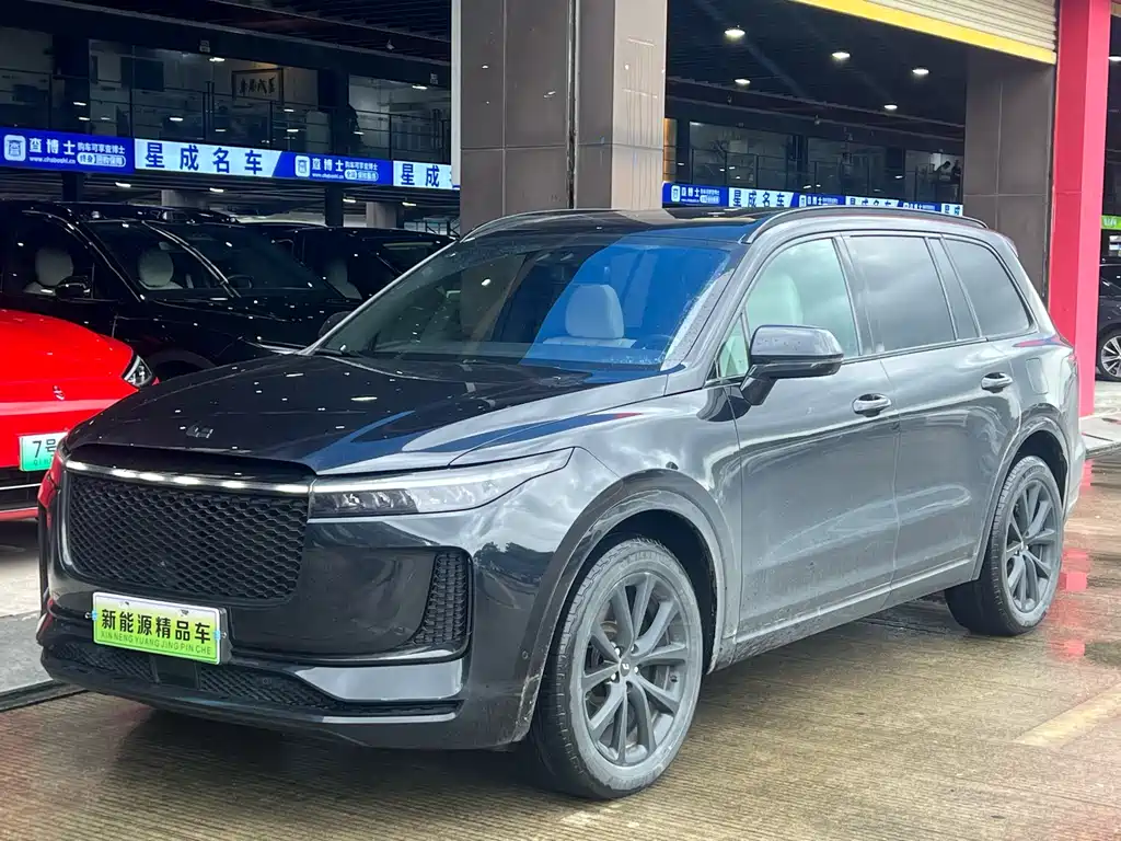Li Auto ONE 2020 6 мест