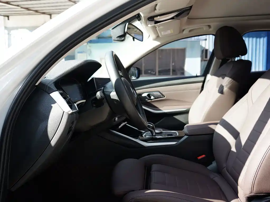 BMW 3 Series — миниатюра 3