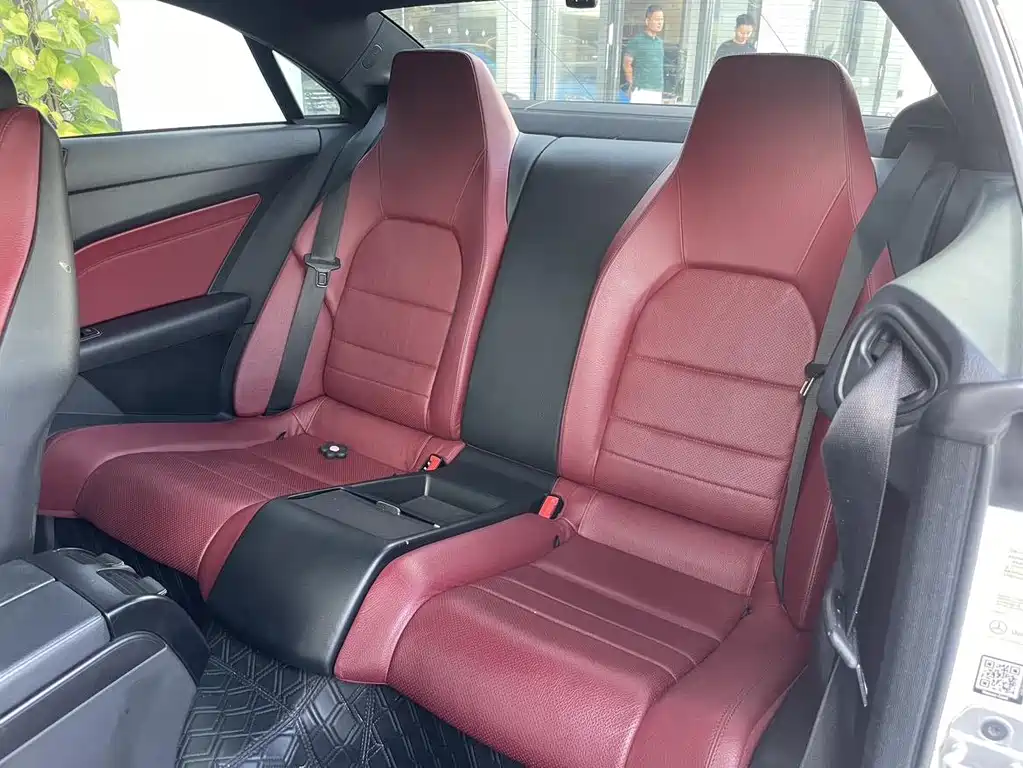 Mercedes-Benz E-Class (Import) — миниатюра 3