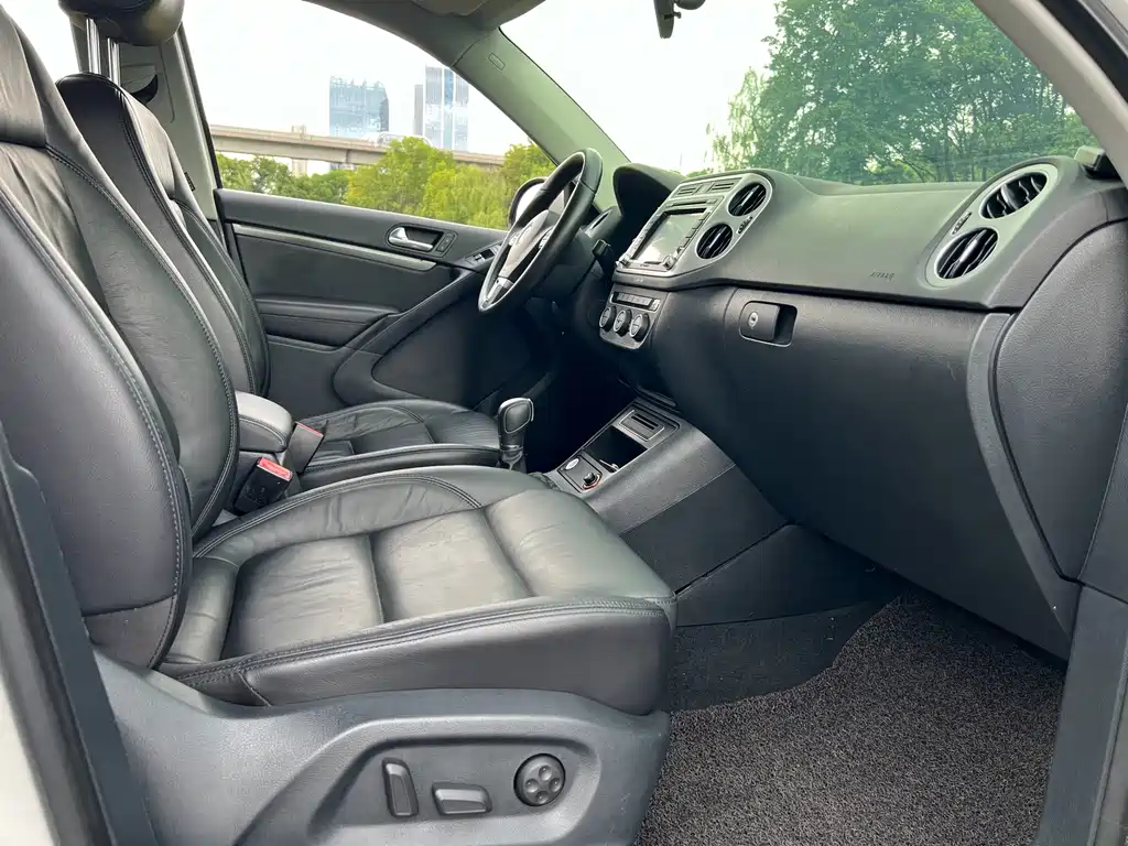 Volkswagen Tiguan — миниатюра 13
