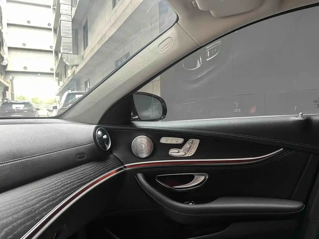 Mercedes-Benz E-Class E 2020 E 300 L Sport