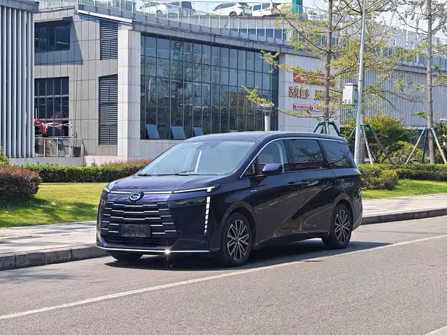 GAC Trumpchi 传祺E8
