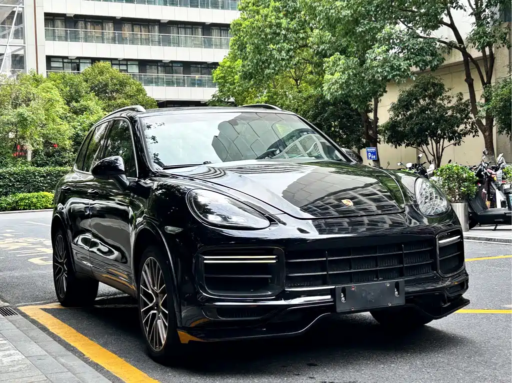 Porsche Cayenne — миниатюра 2