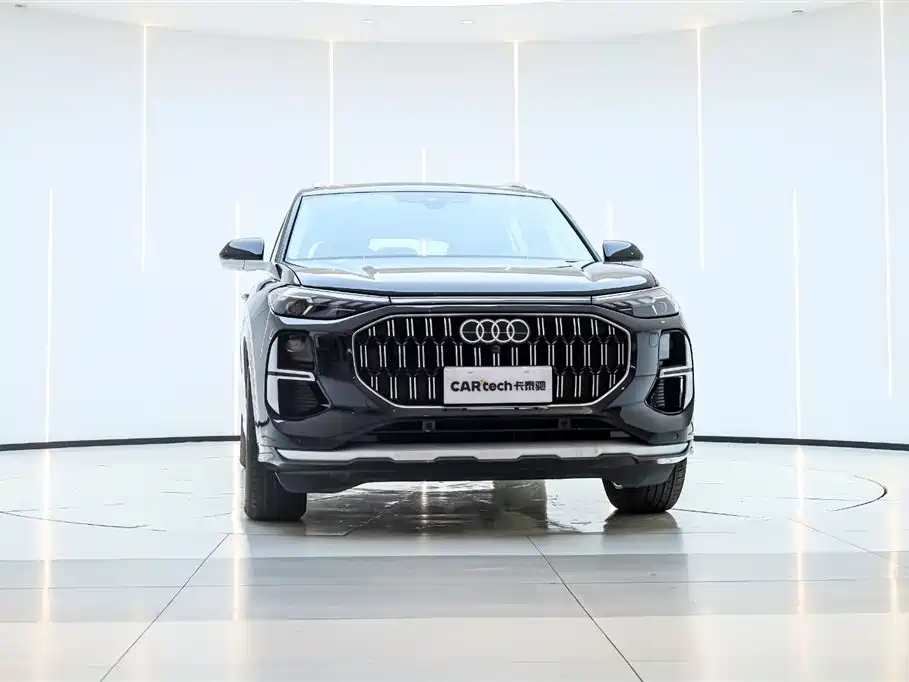 Audi Q6 2024 40 TFSI quattro 7 мест