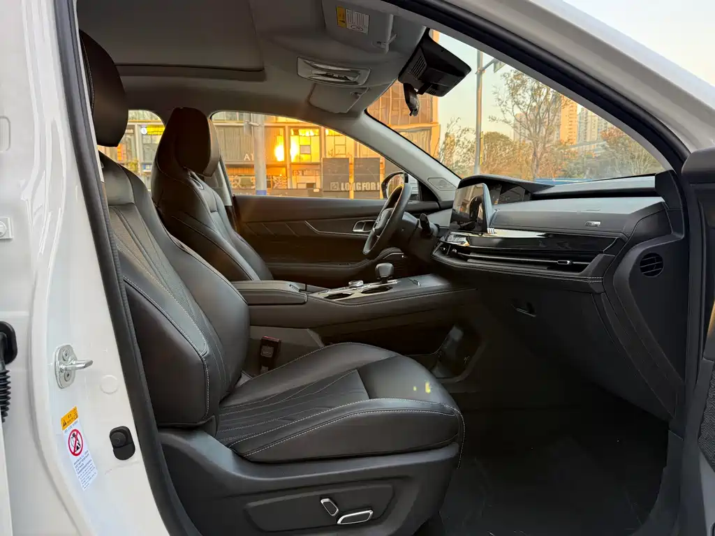 CHANGAN UNI K SMART IDD