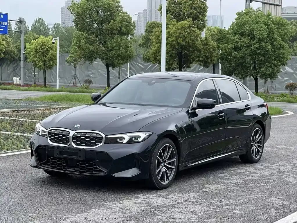BMW 3 Series 2025