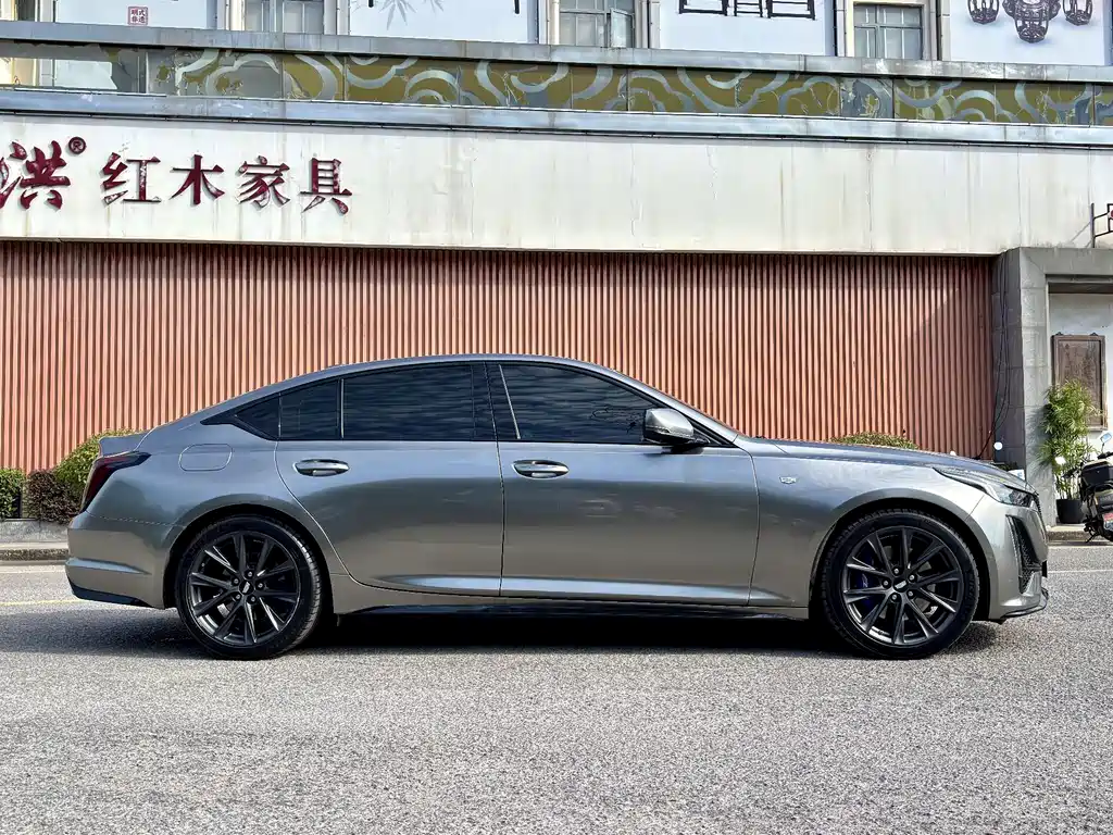 Cadillac CT5 — миниатюра 11