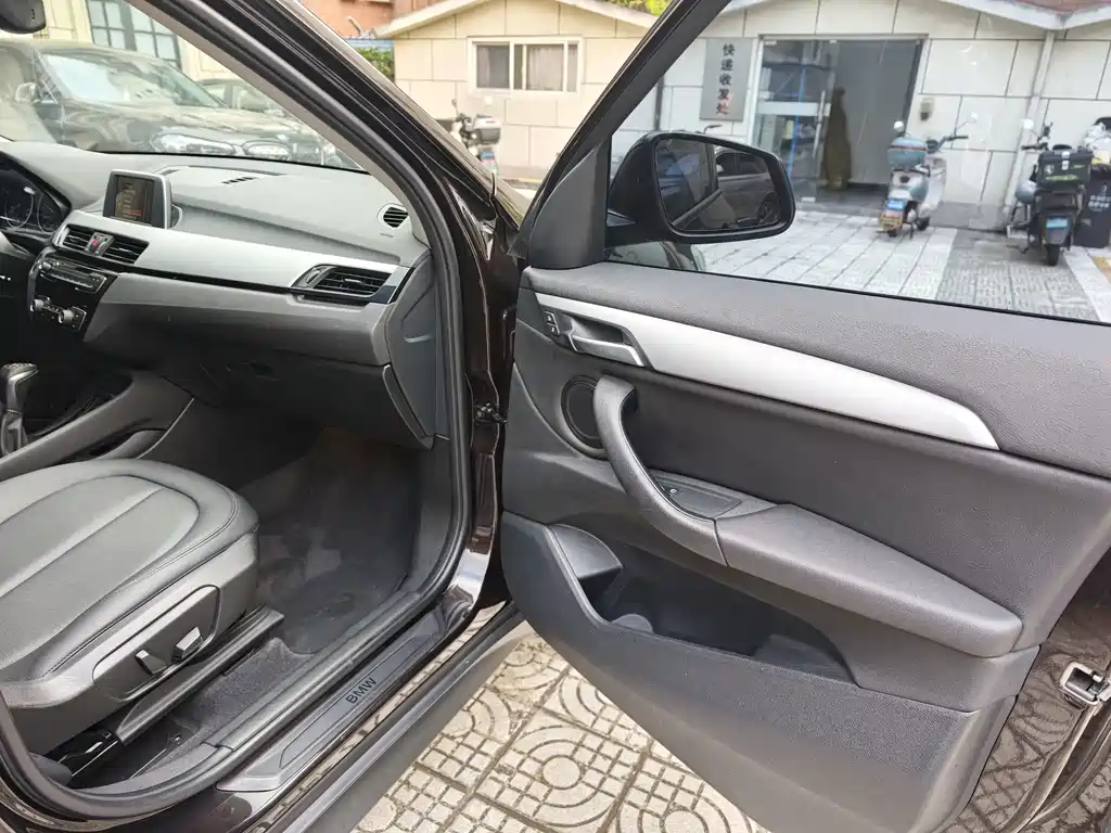 BMW X1 — миниатюра 14