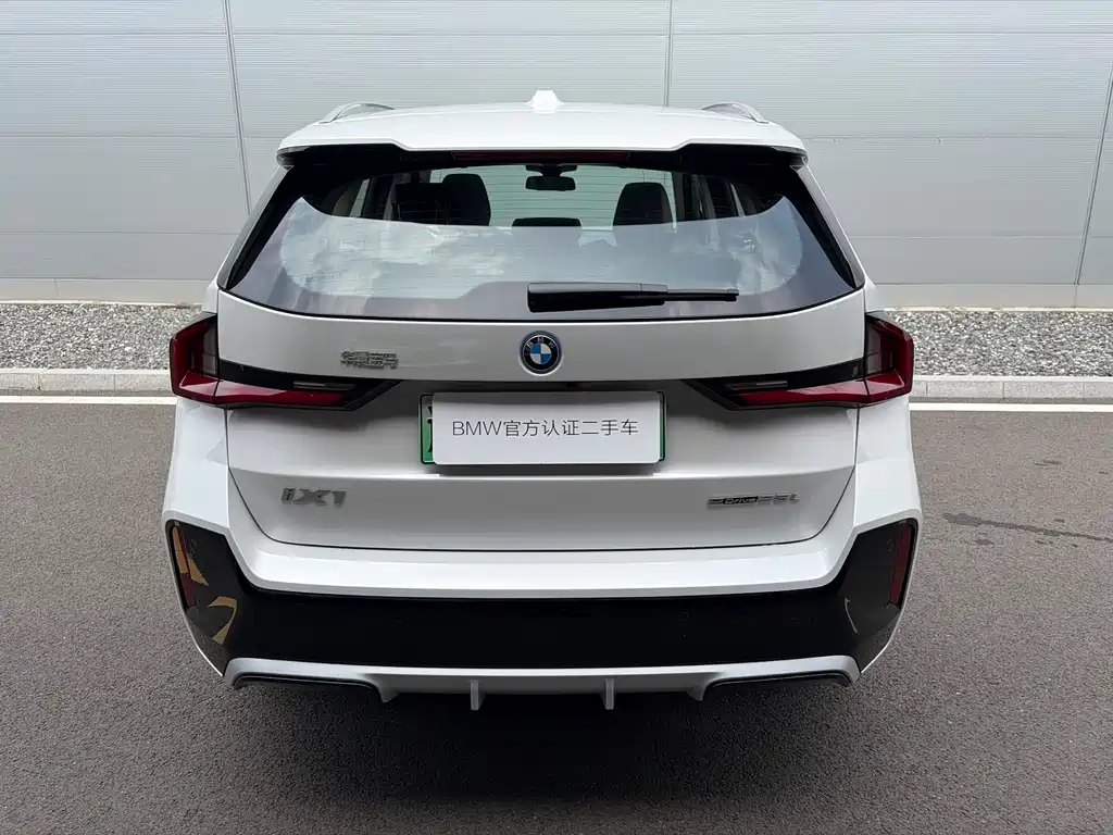 BMW iX1 2025 eDrive25L M Sport