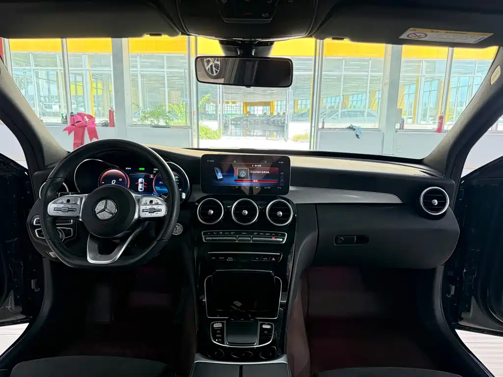 Mercedes-Benz C-Class — миниатюра 7