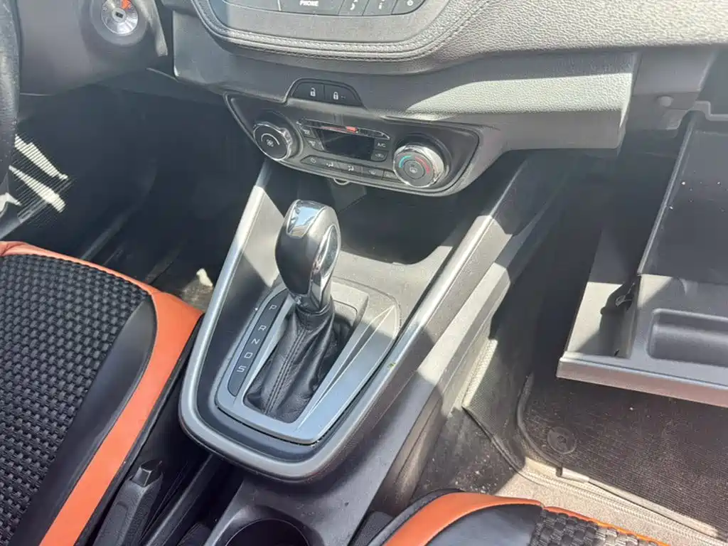 Ford Escort — миниатюра 14