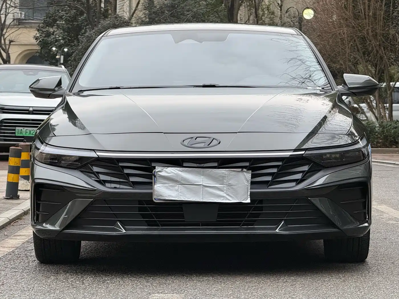 伊兰特 2023款 1.5L CVT LUX尊贵版 2024