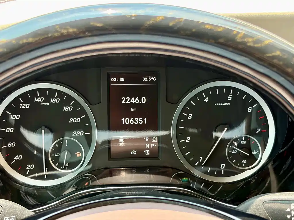 Mercedes-Benz Vito — миниатюра 45