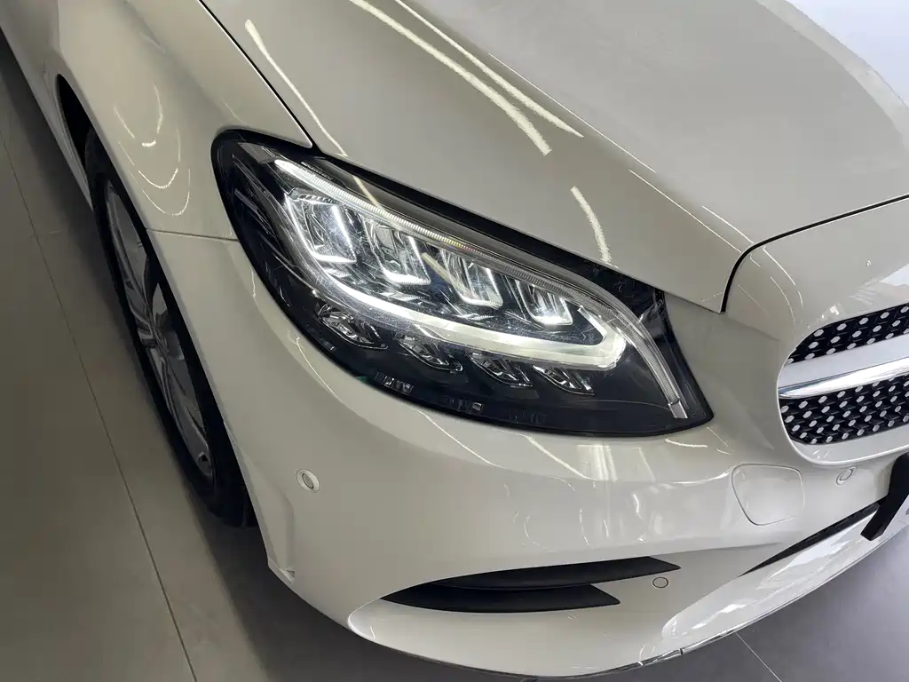 Mercedes-Benz C-Class — миниатюра 29