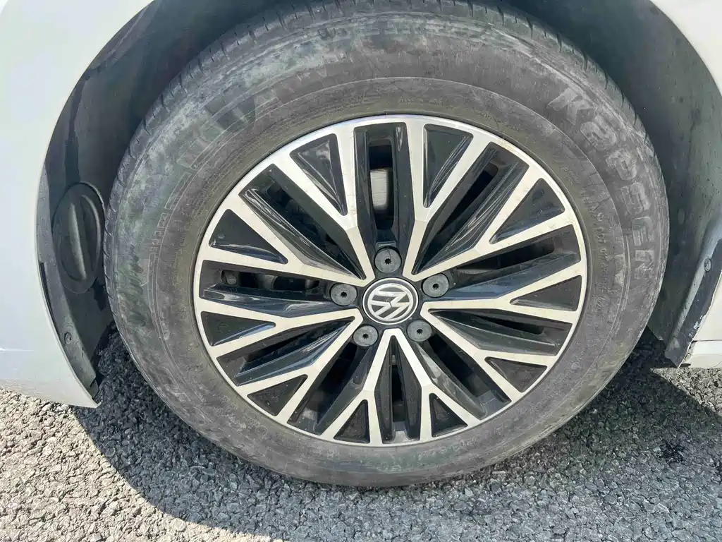 Volkswagen Sagitar — миниатюра 18