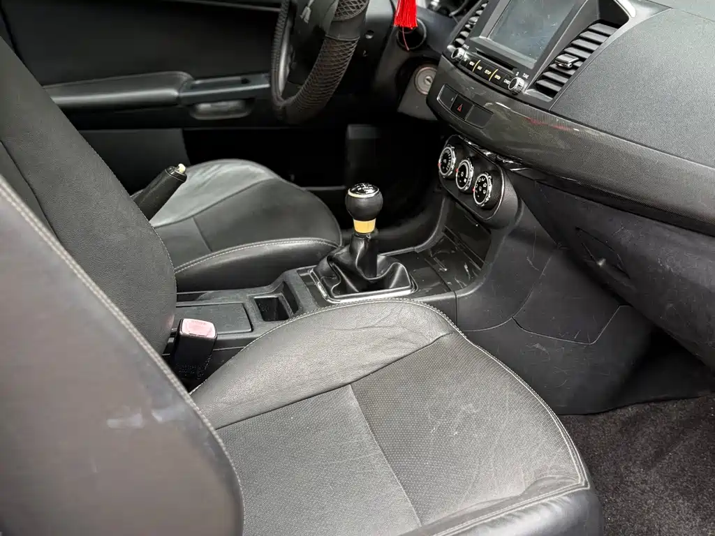 Mitsubishi Lancer EX — миниатюра 5