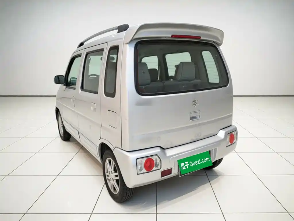 Suzuki Wagon R — миниатюра 4