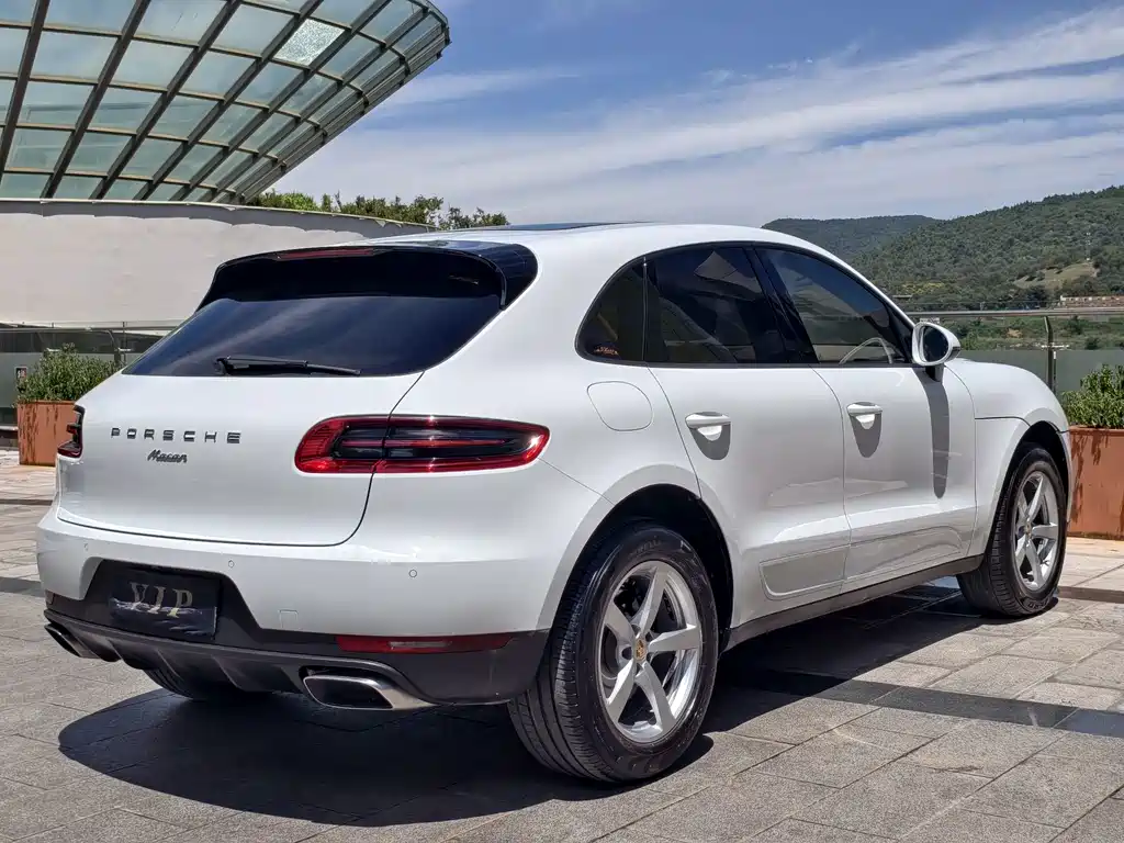 Porsche Macan — миниатюра 23