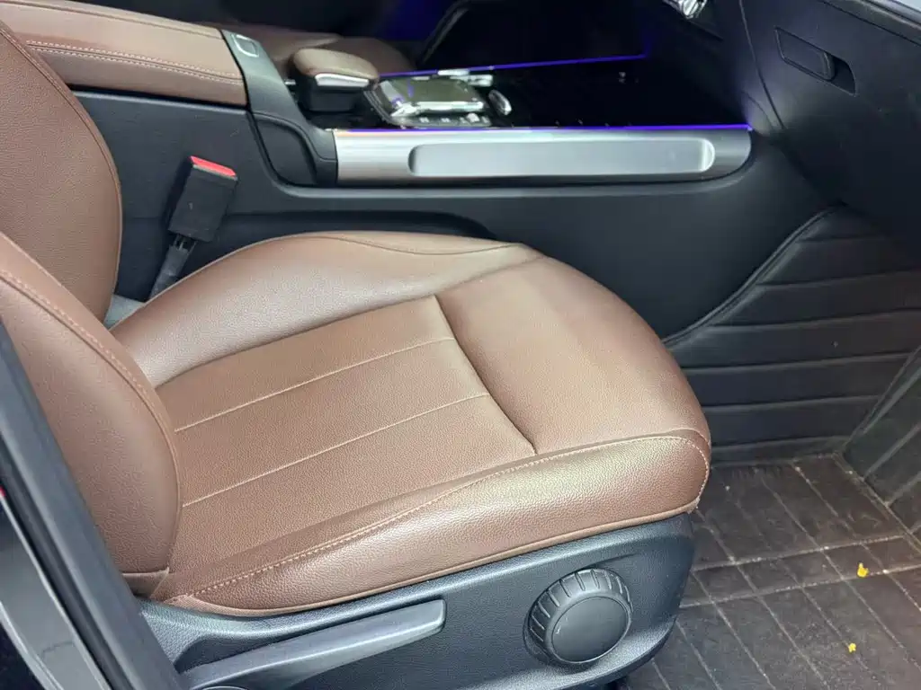 Mercedes-Benz GLB - фото 6