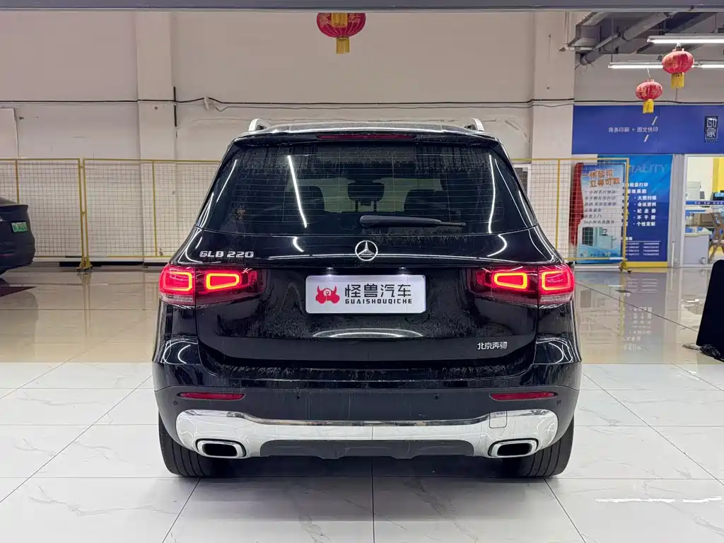Mercedes-Benz GLB - фото 8