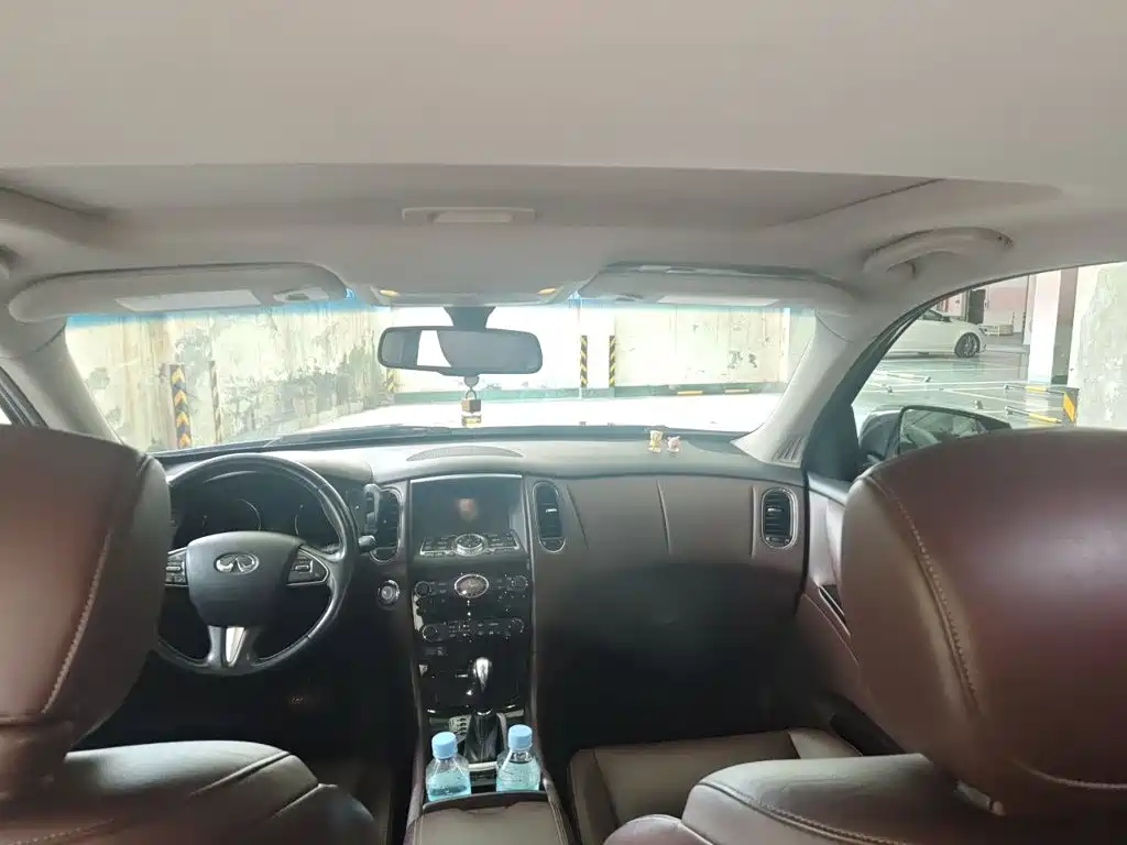 Infiniti QX50 — миниатюра 9