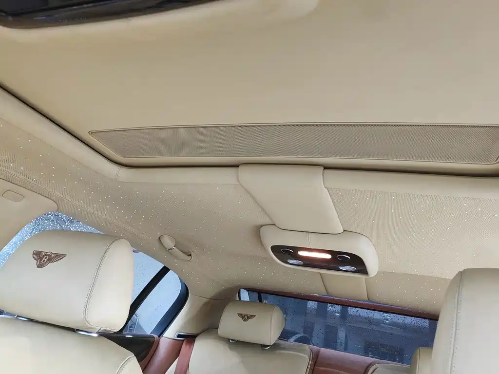 Bentley Flying Spur — миниатюра 16