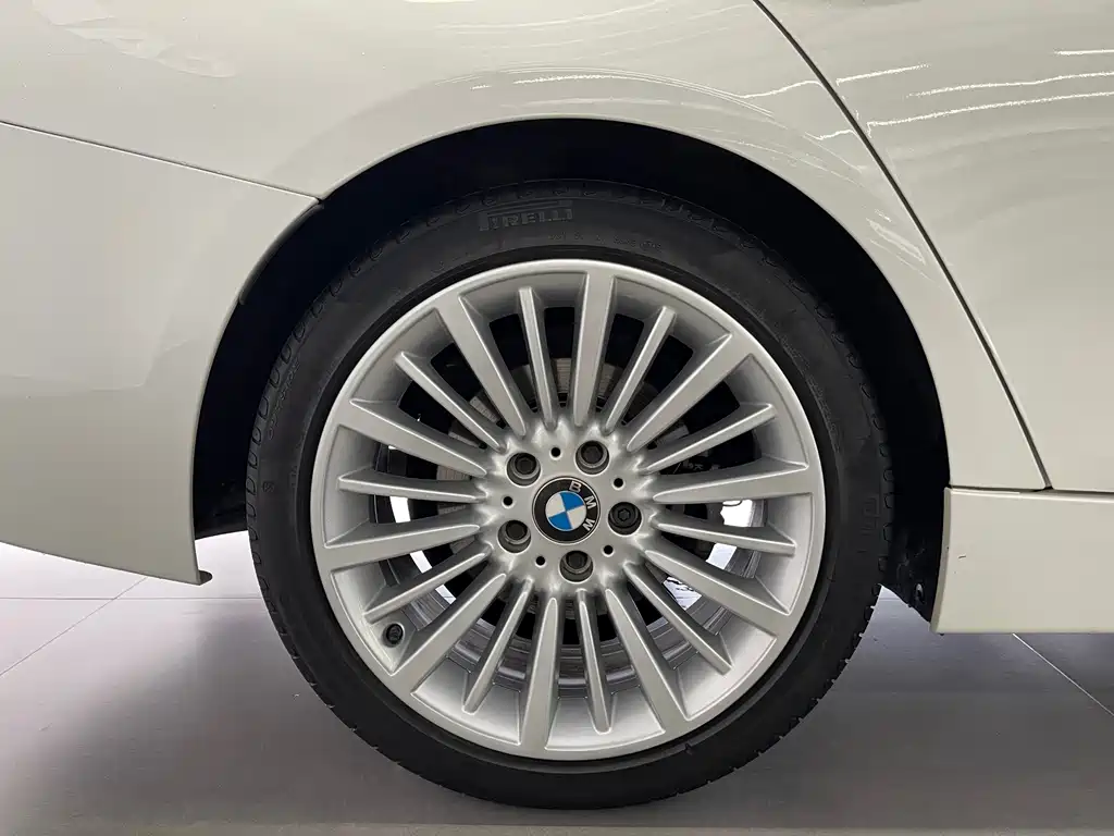 BMW 3 Series — миниатюра 30