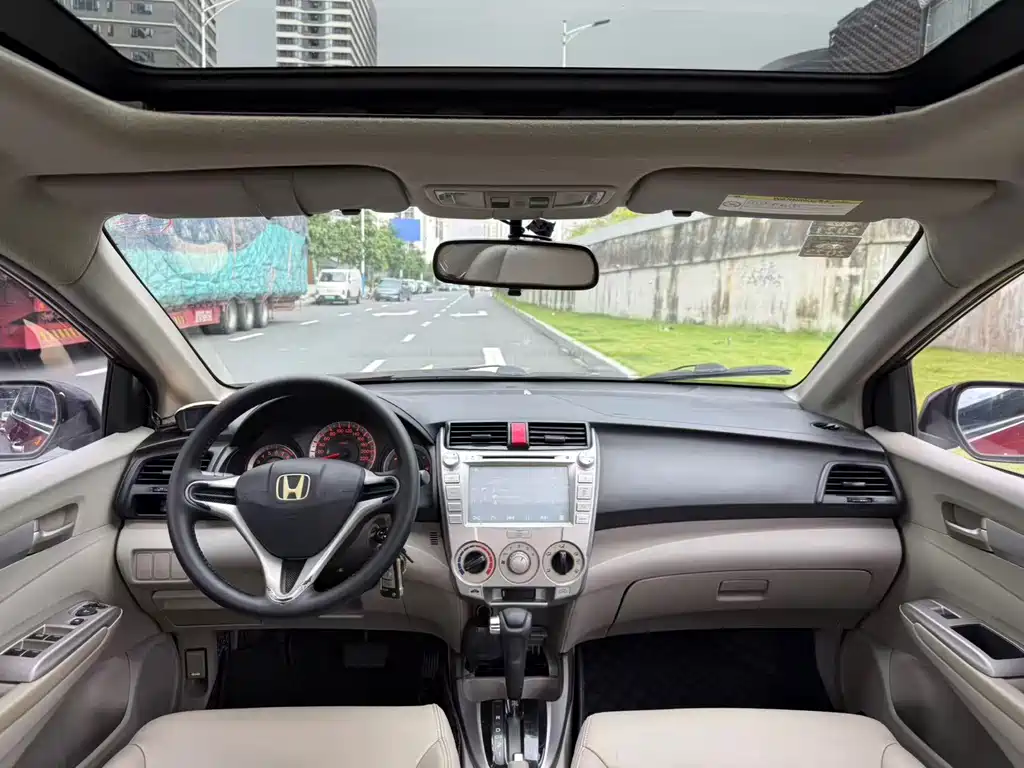 Honda City Classic — миниатюра 7