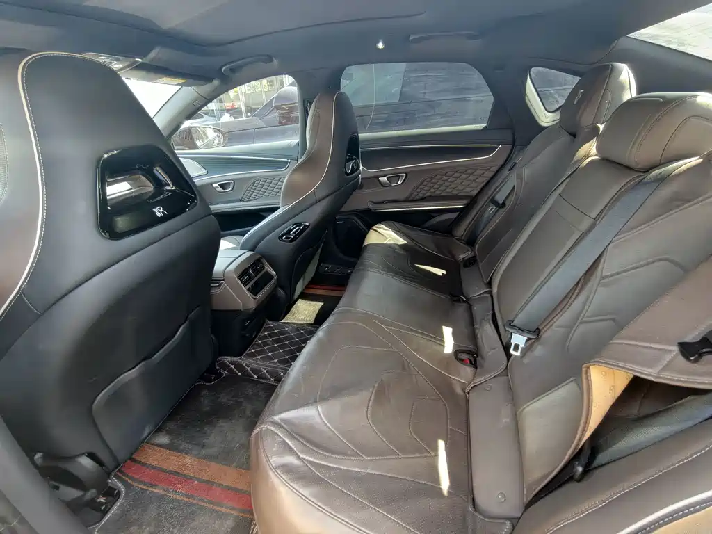 BYD Han — миниатюра 5
